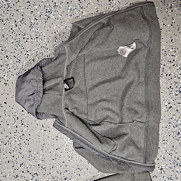 Nike Jacket - Picture 2 of 5